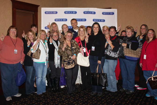 Corey Carter and all his 1:20 Pick Your Purse Winners!