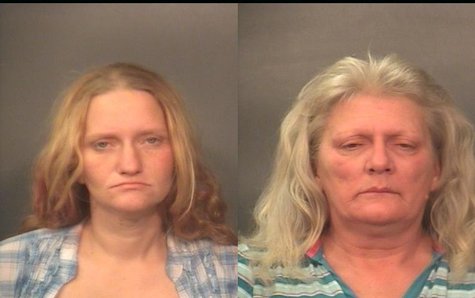 Amber Reynolds left
Rhonda Reynolds right Amber Reynolds left
Rhonda Reynolds right