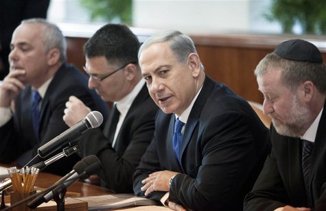 Israel's Prime Minister Benjamin Netanyahu (2nd R) attends the weekly cabinet meeting in Jerusalem November 17, 2013. REUTERS/Dan Balilty/Po Israel's Prime Minister Benjamin Netanyahu (2nd R) attends the weekly cabinet meeting in Jerusalem November 17, 2013. REUTERS/Dan Balilty/Po