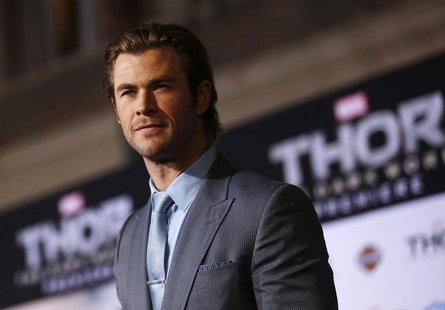Cast member Chris Hemsworth poses at the premiere of "Thor: The Dark World" at El Capitan theatre in Hollywood, California November 4, 2013. Cast member Chris Hemsworth poses at the premiere of "Thor: The Dark World" at El Capitan theatre in Hollywood, California November 4, 2013.