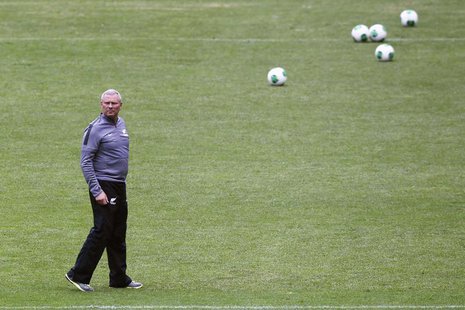New Zealand's national soccer coach Ricki Herbert looks on during a training session at Azteca stadium in Mexico City November 12, 2013. REU New Zealand's national soccer coach Ricki Herbert looks on during a training session at Azteca stadium in Mexico City November 12, 2013. REU