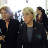 U.S. Senator Patty Murray (D-WA) (C) walks to a Senate Democratic caucus luncheon at the U.S. Capitol in Washington, October 15, 2013. REUTE U.S. Senator Patty Murray (D-WA) (C) walks to a Senate Democratic caucus luncheon at the U.S. Capitol in Washington, October 15, 2013. REUTE
