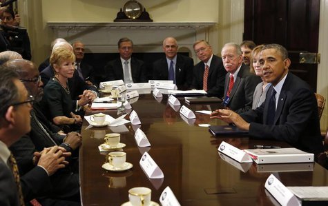 U.S. President Barack Obama meets with health insurance chief executives at the White House in Washington November 15, 2013. REUTERS/Kevin L U.S. President Barack Obama meets with health insurance chief executives at the White House in Washington November 15, 2013. REUTERS/Kevin L