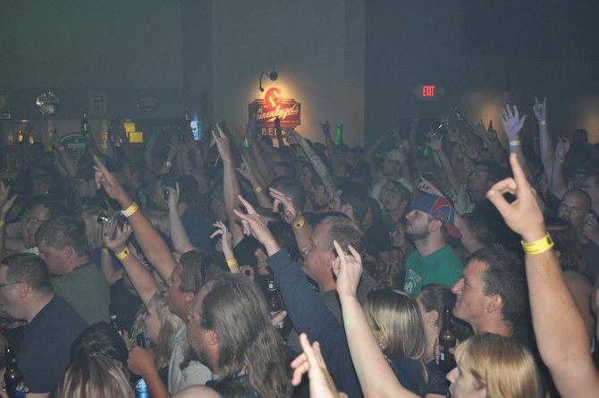 Saliva crowd - Sold out