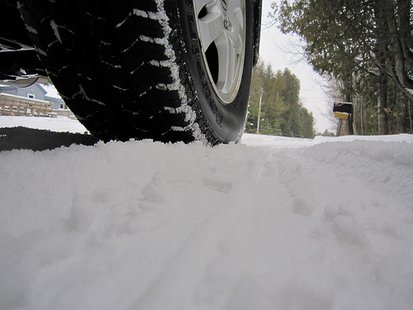 Snowy road (Photo from: Katerha/Flickr/Creative Commons). Snowy road (Photo from: Katerha/Flickr/Creative Commons).
