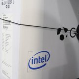 The Intel logo is advertised on the side of a computer box at an electronic store in Phoenix, Arizona November 4, 2009. REUTERS/Joshua Lott The Intel logo is advertised on the side of a computer box at an electronic store in Phoenix, Arizona November 4, 2009. REUTERS/Joshua Lott