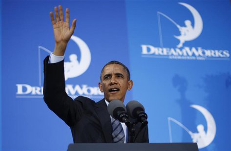 U.S. President Barack Obama waves after speaking to workers on the economy at DreamWorks Animation in Glendale, California, November 26, 201 U.S. President Barack Obama waves after speaking to workers on the economy at DreamWorks Animation in Glendale, California, November 26, 201