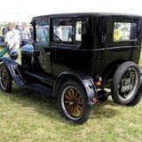 Model "T" Ford (Photo from: Wikimedia Commons). Model "T" Ford (Photo from: Wikimedia Commons).