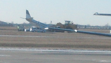 Rough landing at Fargo Airport Rough landing at Fargo Airport