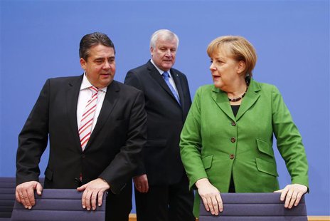 Party leaders German Chancellor Angela Merkel (R) of the Christian Democratic Union (CDU), Horst Seehofer (C) of the Christian Social Union Party leaders German Chancellor Angela Merkel (R) of the Christian Democratic Union (CDU), Horst Seehofer (C) of the Christian Social Union