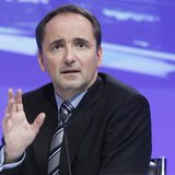 CEO of German software group SAP Jim Hagemann Snabe attends the company's balance sheet news conference in Frankfurt January 25, 2012. REUTE CEO of German software group SAP Jim Hagemann Snabe attends the company's balance sheet news conference in Frankfurt January 25, 2012. REUTE