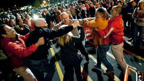 black friday shopping fight black friday shopping fight