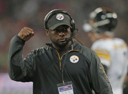 Pittsburgh Steelers head coach Mike Tomlin directs his team's play in the third quarter of play against the Minnesota Vikings during their N Pittsburgh Steelers head coach Mike Tomlin directs his team's play in the third quarter of play against the Minnesota Vikings during their N