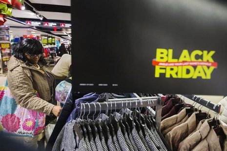 A shopper looks at items on sale inside of a JC Penney store during Black Friday sales in New York, November 29, 2013. REUTERS/Lucas Jackson A shopper looks at items on sale inside of a JC Penney store during Black Friday sales in New York, November 29, 2013. REUTERS/Lucas Jackson