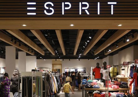 People shop at an Esprit Outlet store in Singapore September 10, 2013. REUTERS/Edgar Su People shop at an Esprit Outlet store in Singapore September 10, 2013. REUTERS/Edgar Su