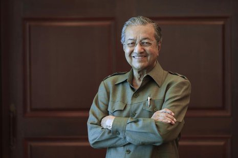 Former Malaysian prime minister Mahathir Mohamad poses for a picture after an interview at his office in Kuala Lumpur October 18, 2013. REUT Former Malaysian prime minister Mahathir Mohamad poses for a picture after an interview at his office in Kuala Lumpur October 18, 2013. REUT
