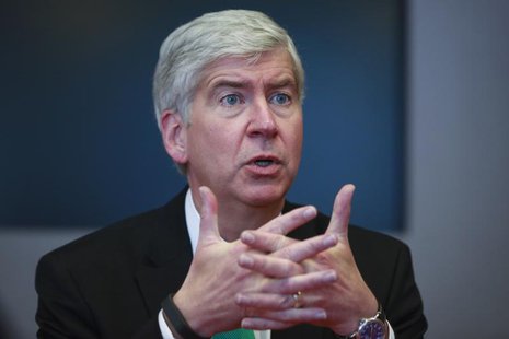Rick Snyder, the Republican governor of Michigan, speaks during an interview in New York, November 8, 2013. REUTERS/Shannon Stapleton Rick Snyder, the Republican governor of Michigan, speaks during an interview in New York, November 8, 2013. REUTERS/Shannon Stapleton
