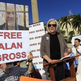 Judy Gross, (C) the wife of Alan Gross a U.S. contractor jailed in Cuba for crimes against the state, speaks a rally for her husband's relea Judy Gross, (C) the wife of Alan Gross a U.S. contractor jailed in Cuba for crimes against the state, speaks a rally for her husband's relea