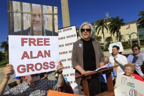 Judy Gross, (C) the wife of Alan Gross a U.S. contractor jailed in Cuba for crimes against the state, speaks a rally for her husband's relea Judy Gross, (C) the wife of Alan Gross a U.S. contractor jailed in Cuba for crimes against the state, speaks a rally for her husband's relea