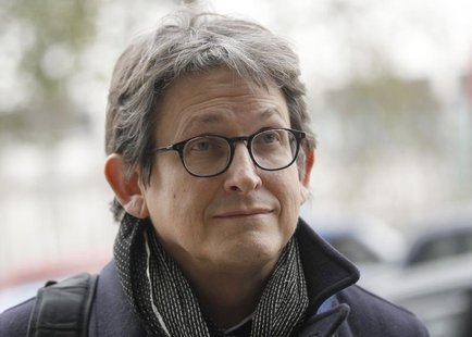 The editor of The Guardian Alan Rusbridger arrives at Portcullis House in London December 3, 2013. REUTERS/Luke MacGregor The editor of The Guardian Alan Rusbridger arrives at Portcullis House in London December 3, 2013. REUTERS/Luke MacGregor