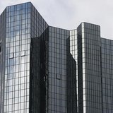 The headquarters of Deutsche Bank are pictured in Frankfurt Octoeber 29, 2013. REUTERS/Ralph Orlowski The headquarters of Deutsche Bank are pictured in Frankfurt Octoeber 29, 2013. REUTERS/Ralph Orlowski