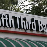 A branch location of Fifth Third Bank is shown in Boca Raton, Florida, January 21, 2010. REUTERS/Joe Skipper A branch location of Fifth Third Bank is shown in Boca Raton, Florida, January 21, 2010. REUTERS/Joe Skipper