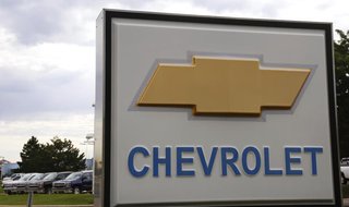 The sign at a General Motors Chevrolet dealer is pictured in Golden, Colorado September 4, 2013. REUTERS/Rick Wilking The sign at a General Motors Chevrolet dealer is pictured in Golden, Colorado September 4, 2013. REUTERS/Rick Wilking