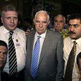 Soccer coach Luis Aragones (C) is surrounded by supporters and officials upon his arrival at Ataturk Airport in Istanbul July 3, 2008. REUTE Soccer coach Luis Aragones (C) is surrounded by supporters and officials upon his arrival at Ataturk Airport in Istanbul July 3, 2008. REUTE