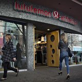 A customer enters the Lululemon store in downtown Vancouver, British Columbia November 8, 2013. REUTERS/Andy Clark A customer enters the Lululemon store in downtown Vancouver, British Columbia November 8, 2013. REUTERS/Andy Clark