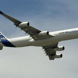An Airbus A340-300 takes part in a flying display during the 48th Paris Air Show at the Le Bourget airport near Paris, June 17, 2009. REUTER An Airbus A340-300 takes part in a flying display during the 48th Paris Air Show at the Le Bourget airport near Paris, June 17, 2009. REUTER