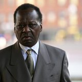 Onyango Obama, the uncle of U.S. President Barack Obama, arrives for a hearing at a federal immigration court in Boston, Massachusetts, Dece Onyango Obama, the uncle of U.S. President Barack Obama, arrives for a hearing at a federal immigration court in Boston, Massachusetts, Dece
