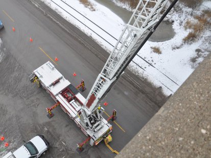 Firefighters practiced securing a water supply to the top of the bridge from a hydrant below on Bylsby Avenue. (Photo from: FOX 11) Firefighters practiced securing a water supply to the top of the bridge from a hydrant below on Bylsby Avenue. (Photo from: FOX 11)
