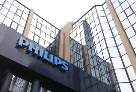 The logo of Philips is seen at the company's entrance in Brussels September 11, 2012. REUTERS/Francois Lenoir The logo of Philips is seen at the company's entrance in Brussels September 11, 2012. REUTERS/Francois Lenoir