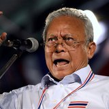Protest leader Suthep Thaugsuban stresses a point as he addresses anti-government protesters at the occupied Government complex in Bangkok D Protest leader Suthep Thaugsuban stresses a point as he addresses anti-government protesters at the occupied Government complex in Bangkok D