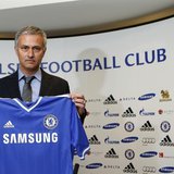 Newly reappointed Chelsea manager Jose Mourinho poses for photographers during a news conference at Stamford Bridge stadium in London June 1 Newly reappointed Chelsea manager Jose Mourinho poses for photographers during a news conference at Stamford Bridge stadium in London June 1