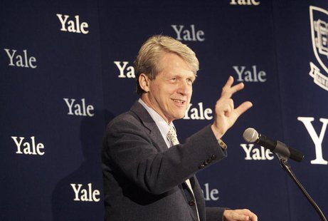 Robert Shiller, one of three American scientists who won the 2013 economics Nobel prize, attends a press conference in New Haven, Connecticu Robert Shiller, one of three American scientists who won the 2013 economics Nobel prize, attends a press conference in New Haven, Connecticu