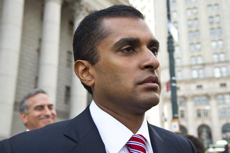 Mathew Martoma leaves Manhattan Federal Court after facing charges on an insider trading scheme in New York August 23, 2013. REUTERS/Andrew Mathew Martoma leaves Manhattan Federal Court after facing charges on an insider trading scheme in New York August 23, 2013. REUTERS/Andrew