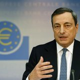European Central Bank (ECB) President Mario Draghi addresses the monthly ECB news conference in Frankfurt November 7, 2013. REUTERS/Ralph Or European Central Bank (ECB) President Mario Draghi addresses the monthly ECB news conference in Frankfurt November 7, 2013. REUTERS/Ralph Or