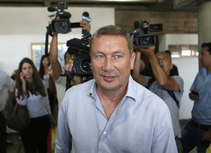 Nochi Dankner, the chairman of debt-ridden Israeli conglomerate IDB Holding, arrives at Tel Aviv District Court June 6, 2013. REUTERS/Baz Ra Nochi Dankner, the chairman of debt-ridden Israeli conglomerate IDB Holding, arrives at Tel Aviv District Court June 6, 2013. REUTERS/Baz Ra