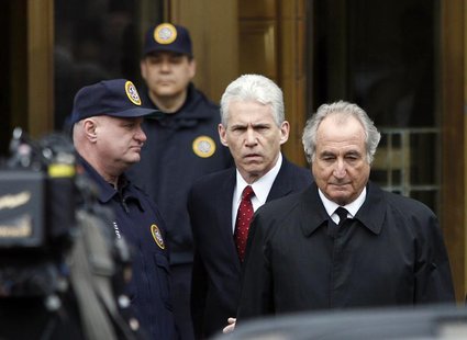 Bernard Madoff (R) exits the Manhattan federal courthouse in New York March 10, 2009. REUTERS/Shannon Stapleton Bernard Madoff (R) exits the Manhattan federal courthouse in New York March 10, 2009. REUTERS/Shannon Stapleton
