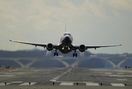 A passenger jet lifts off at Reagan National Airport in Washington February 28, 2013. REUTERS/Gary Cameron A passenger jet lifts off at Reagan National Airport in Washington February 28, 2013. REUTERS/Gary Cameron