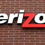 A sign of Verizon is seen at its store in Westminster, Colorado April 26, 2009. REUTERS/Rick Wilking A sign of Verizon is seen at its store in Westminster, Colorado April 26, 2009. REUTERS/Rick Wilking