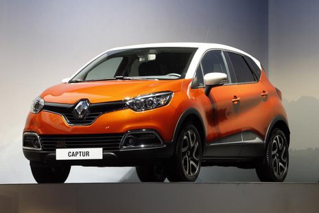 A Renault Captur car is displayed during the company's annual shareholder meeting in Paris April 30, 2013. REUTERS/Charles Platiau A Renault Captur car is displayed during the company's annual shareholder meeting in Paris April 30, 2013. REUTERS/Charles Platiau