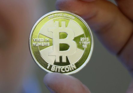 Some of Bitcoin enthusiast Mike Caldwell's coins in this photo illustration at his office in Sandy, Utah, September 17, 2013. REUTERS/Jim Ur Some of Bitcoin enthusiast Mike Caldwell's coins in this photo illustration at his office in Sandy, Utah, September 17, 2013. REUTERS/Jim Ur