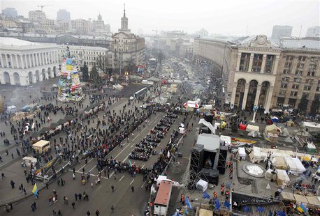 Pro-European integration protesters form the Ukranian word "Lustration" at Independence Square in Kiev December 19, 2013. REUTERS/Marko Djur Pro-European integration protesters form the Ukranian word "Lustration" at Independence Square in Kiev December 19, 2013. REUTERS/Marko Djur