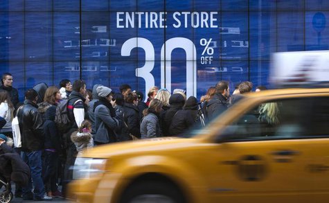 People line up to get into a store on 5th Ave. looking for Black Friday sales in New York November 29, 2013. REUTERS/Carlo Allegri People line up to get into a store on 5th Ave. looking for Black Friday sales in New York November 29, 2013. REUTERS/Carlo Allegri