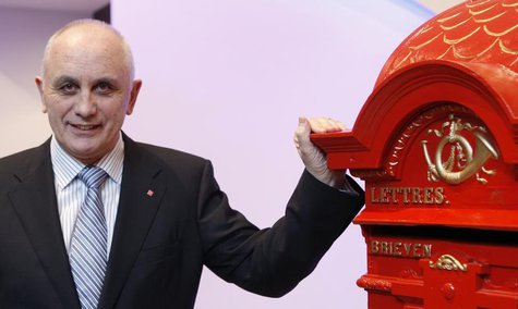 Belgian Post Office Chief Executive Johnny Thijs poses after presenting the company's 2009 results in Brussels February 9, 2010. REUTERS/Fra Belgian Post Office Chief Executive Johnny Thijs poses after presenting the company's 2009 results in Brussels February 9, 2010. REUTERS/Fra