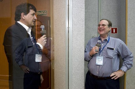 U.S. entrepreneur Charles Simonyi (L) meets his friend, Microsoft co-founder Paul Allen at the Baikonur cosmodrome March 25, 2009. REUTERS/S U.S. entrepreneur Charles Simonyi (L) meets his friend, Microsoft co-founder Paul Allen at the Baikonur cosmodrome March 25, 2009. REUTERS/S