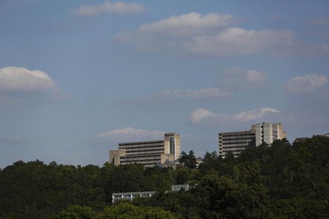 A hospital of German healthcare company Rhoen-Klinikum AG is pictured in Bad Neustadt near Fulda September 3, 2012. REUTERS/Alex Domanski A hospital of German healthcare company Rhoen-Klinikum AG is pictured in Bad Neustadt near Fulda September 3, 2012. REUTERS/Alex Domanski