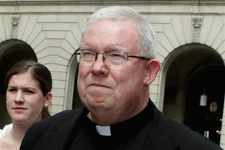 Monsignor William Lynn walks from the courthouse as the jury deliberates in his sexual abuse trial in Philadelphia, Pennsylvania in this June 4, 2012, file photo.
REUTERS/Tim Shaffer/Files Monsignor William Lynn walks from the courthouse as the jury deliberates in his sexual abuse trial in Philadelphia, Pennsylvania in this June 4, 2012, file photo.
REUTERS/Tim Shaffer/Files